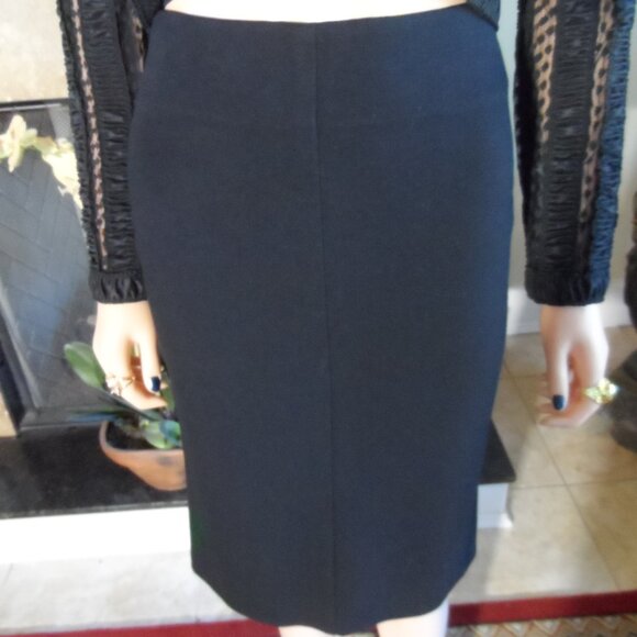 Diane von Furstenberg Black Textured Jacket & Pencil Skirt Set – Size 0/2 - Picture 13 of 16